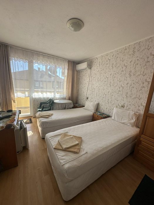 Продава се Къща в Бургас, Сарафово - 420 кв.м за 1000 €/кв.м - Снимка #4