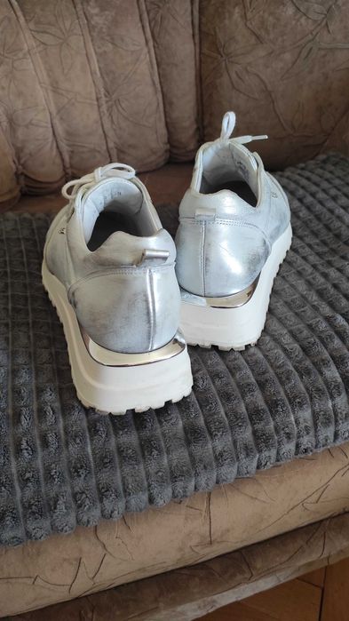 Дамски маркови маратонки   Eksbut