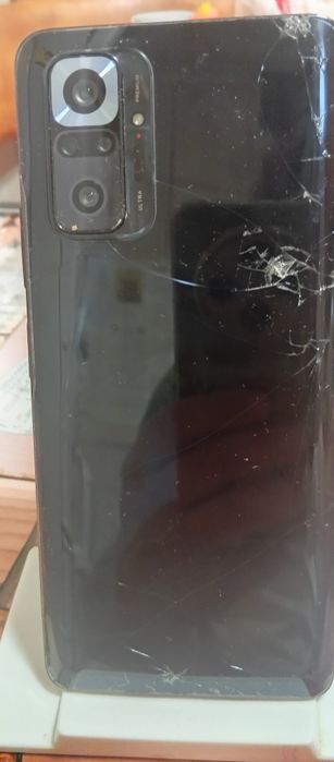 Vând note 10 pro.        .