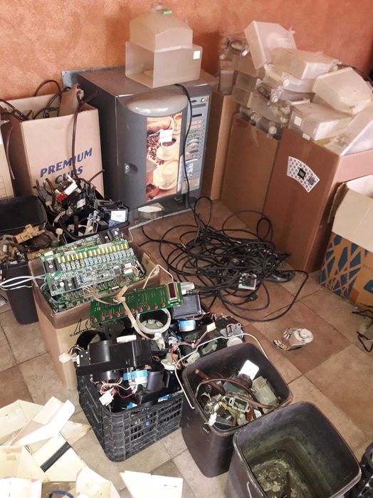 Резервни части за вендинг Зануси