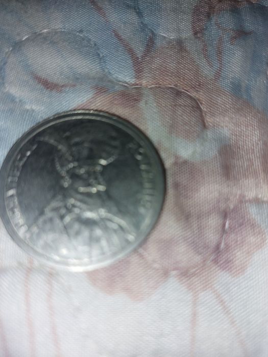 Vand monede vechi de 100 lei