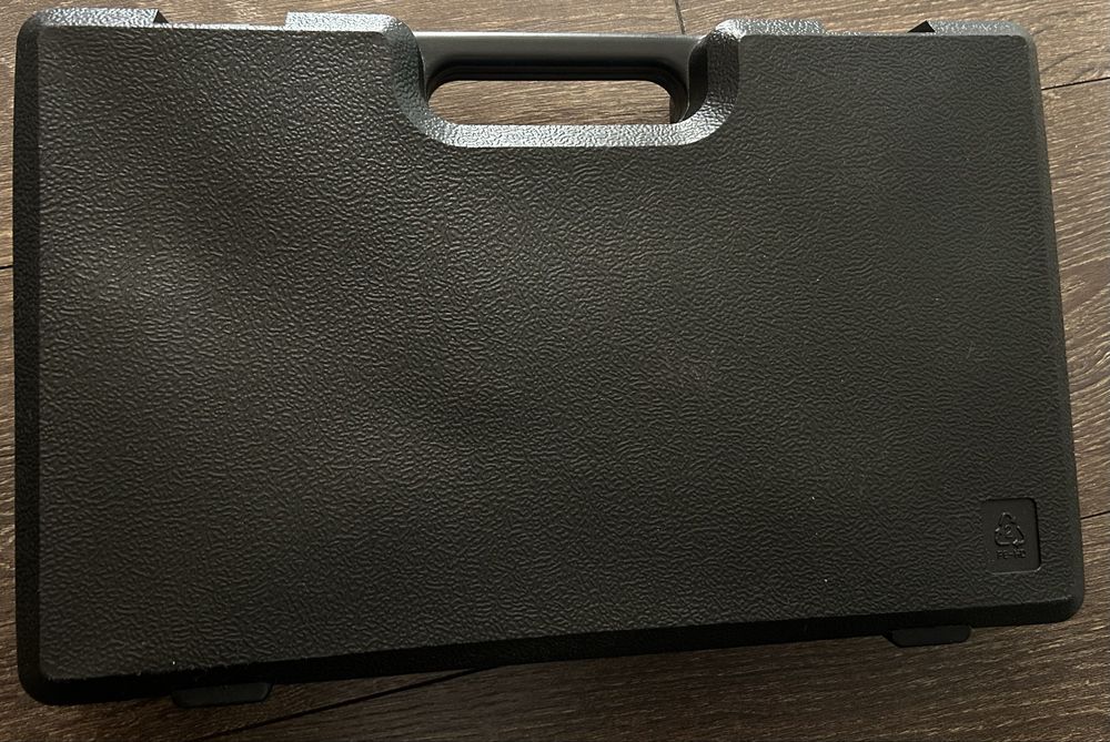 Комлект дъмбел с тежести и куфар