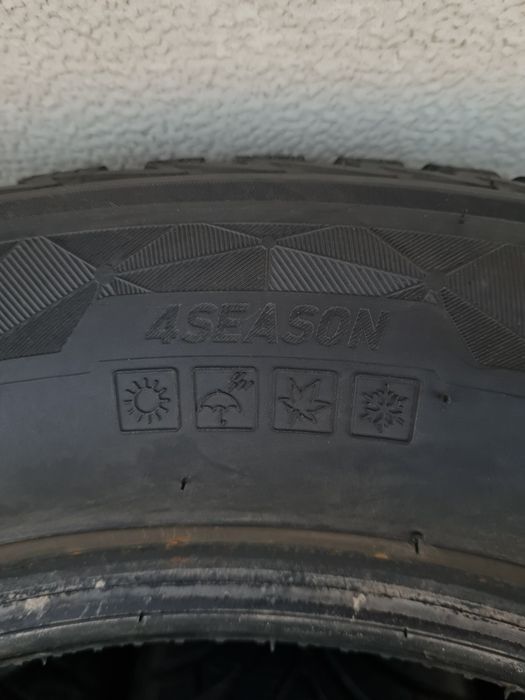 Всесезонни гуми 4 броя KUMHO Solus4S HA32 205 60 R16 дот 3424