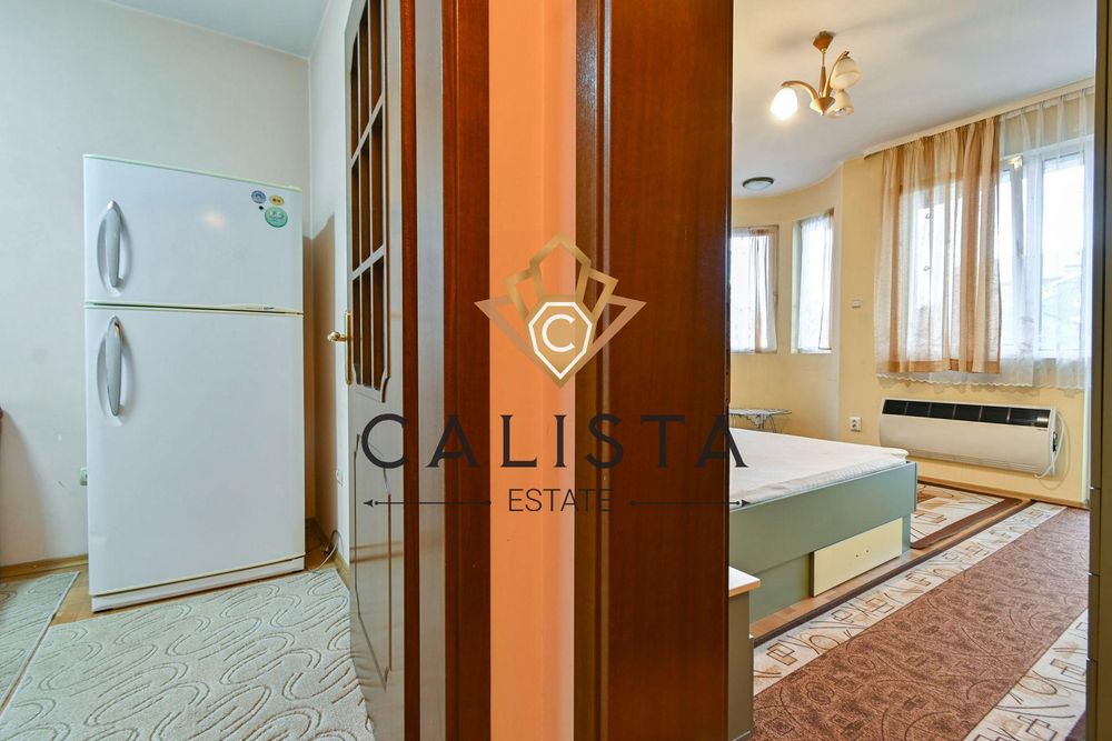 Дава се под наем Етаж от къща в София, Модерно предградие - 300 кв.м за 699 € - Снимка #10