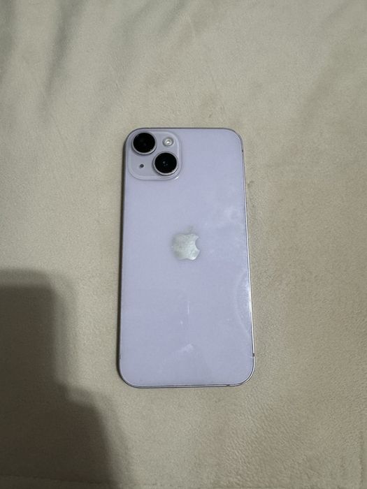 Айфон 14 на 128гб в нормальном состоянии