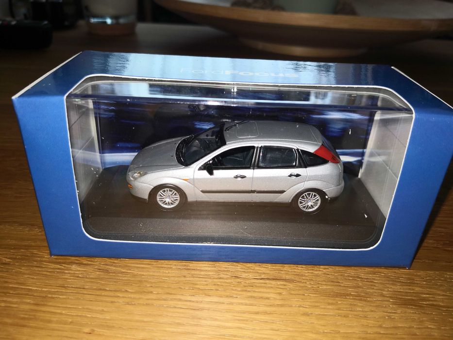 Se vinde machetă,jucarie Ford focus