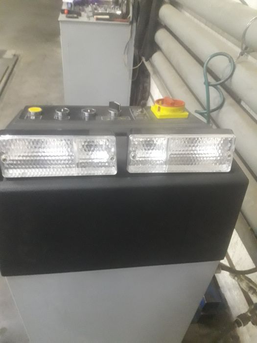 Продам габаритные фары ваз-2 106