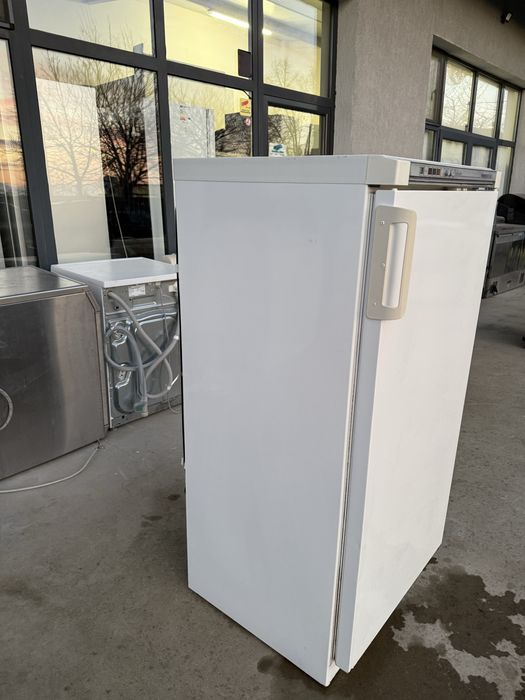 Фризер Либхер 135 см