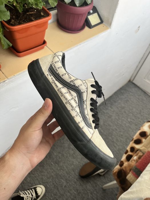 Vans old school x supreme