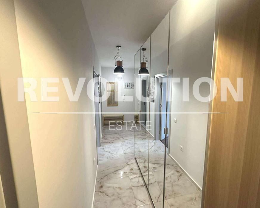 Дава се под наем Двустаен апартамент в Варна, Лятно кино Тракия - 72 кв.м за 598.23 € - Снимка #5