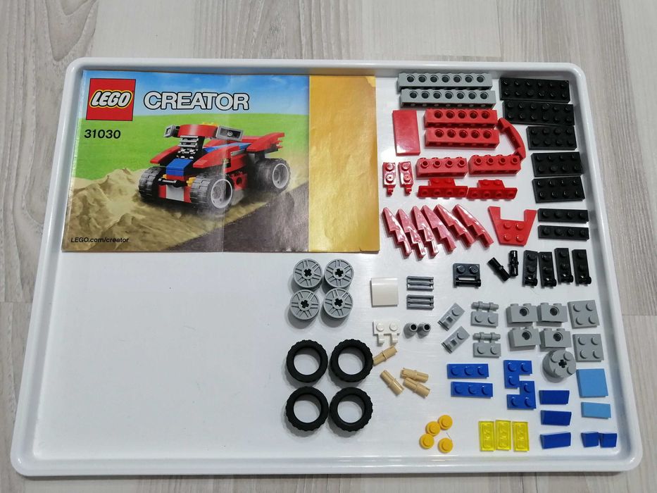 Pachet 2 seturi LEGO Creator: 31029 (3-in-1) + 31030