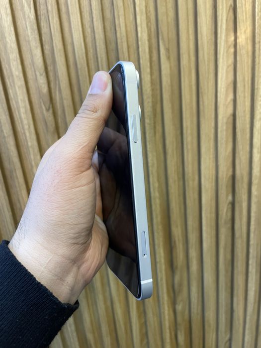 Iphone 11 64GB (iphone 17 pro korpusida yangi)