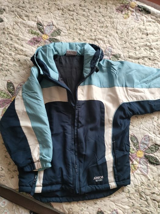 Продам куртки на мальчика