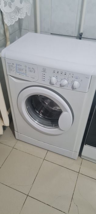 Продам стиральную машину и холодильник