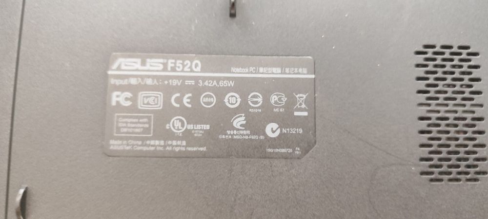 Продаю рабочий ноутбук