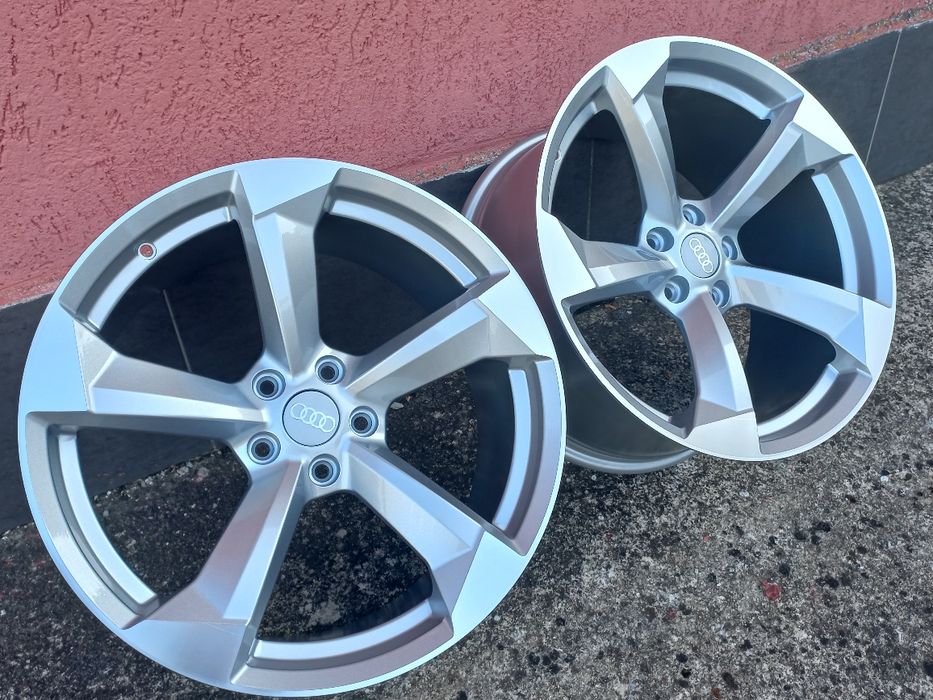 19.Audi Rotor27  S.line 9.0j et30   A4 A6 A7 A8 Q3 Q5 Чисто Нови

Нови