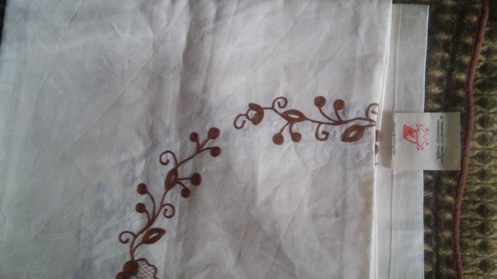 Продаю скатерти производства СССР.Новые. Для Ретро вечеринок.