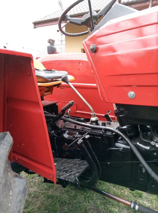 Tractor 550 UTB Romania