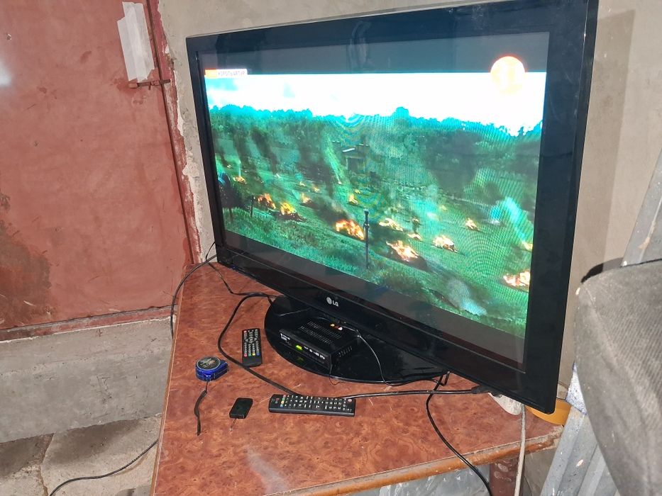 Телевизор               .