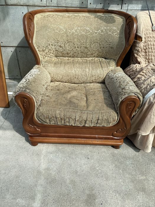 Мягкая мебель диван большой и кресло 2 шт