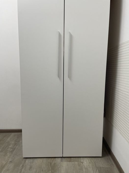 Шкаф для офиса и дома