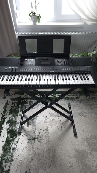 Orga Yamaha PSR-E463 impreuna cu stand reglabil dublu milenium