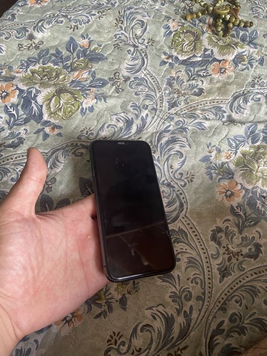 iPhone 11 память 64