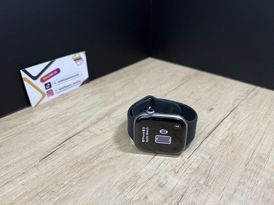 Apple Watch Seria 11 46mm Space Gray Black Sport Band Second-Hand 2 an