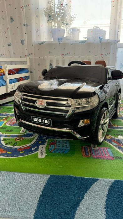 Продам детскую авто.