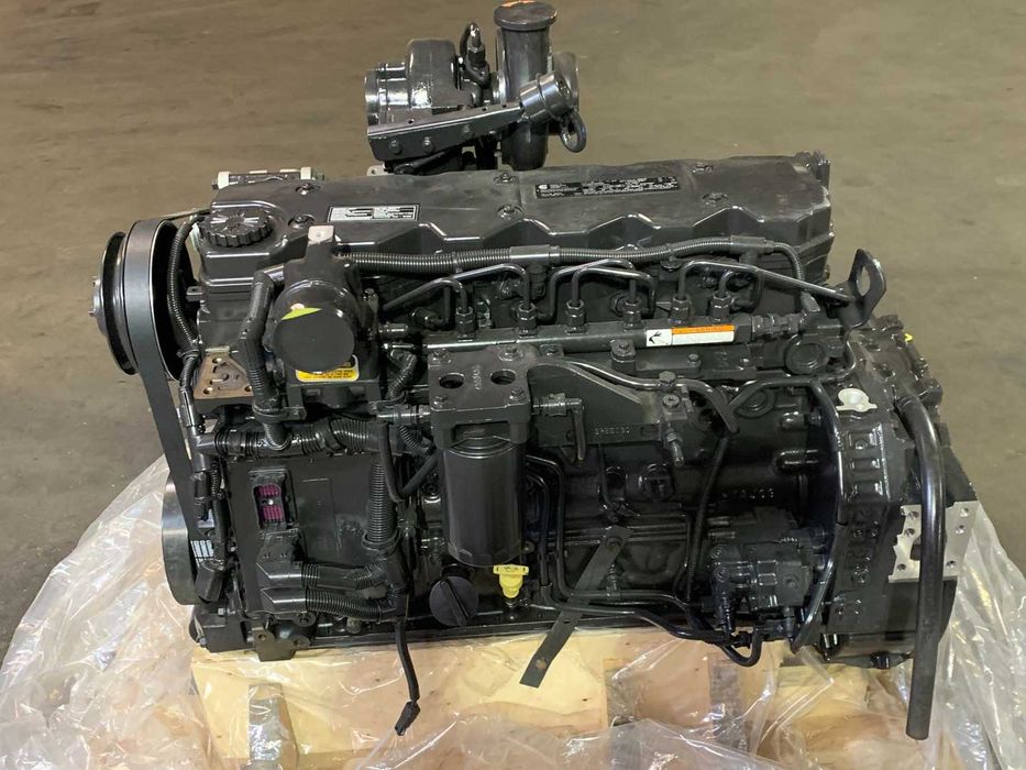 Двигатель Cummins QSB6.7