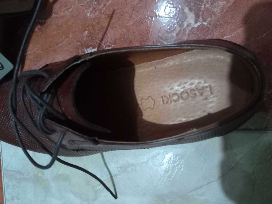 мъжки официални обувки