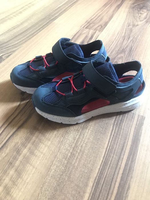 НОВИ детски обувки