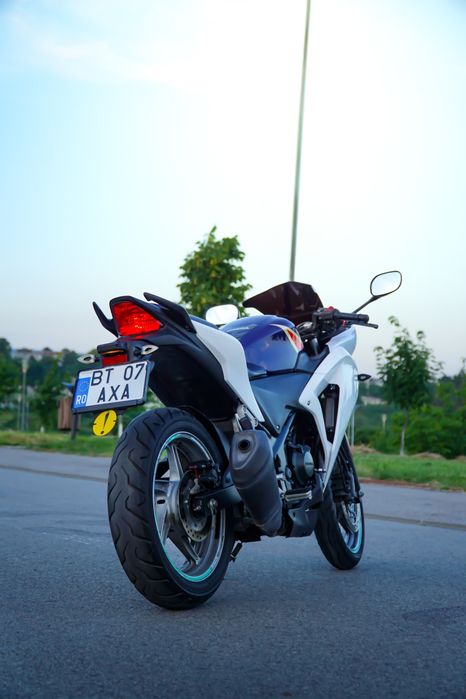 Honda cbr250r din 2012, modelul cu abs