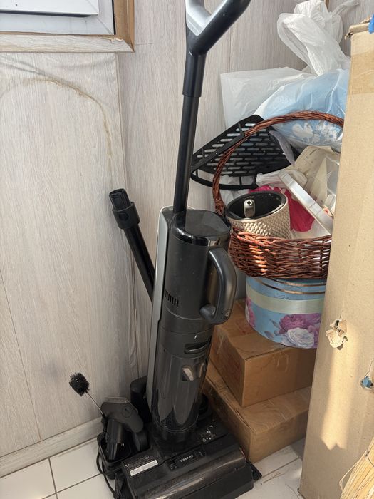 Продам пылесос моющий Dreame h12 dual