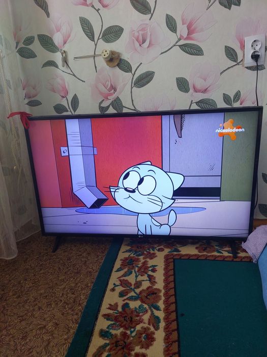 Телевизор LG б/у