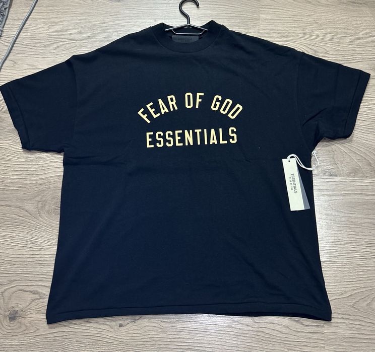 Tricou essentials marime l overside