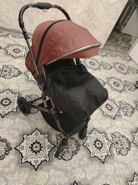 Коляска сотилади. Холати аъло