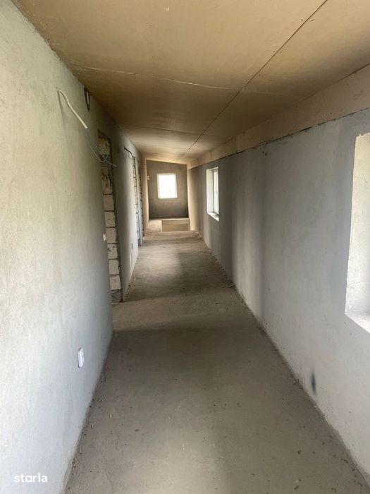 Casa de vanzare, Poroschia, in constructie avansata