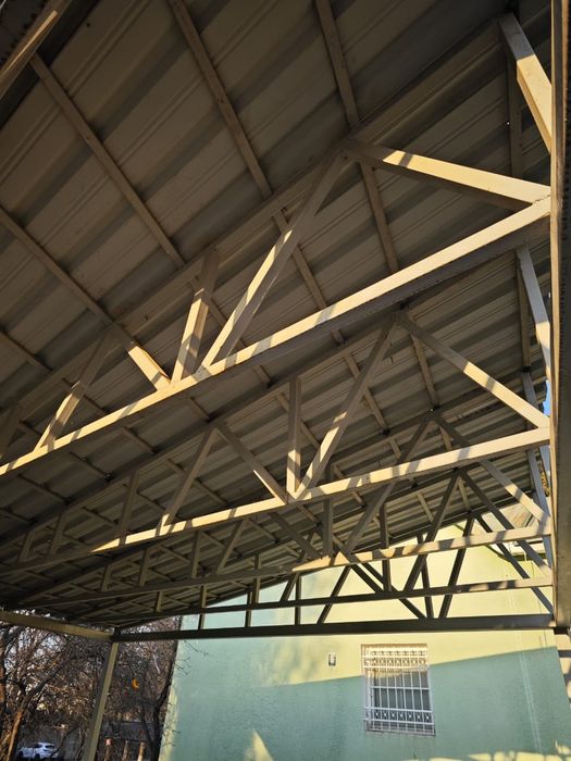 Срочно Продам навес металлический.