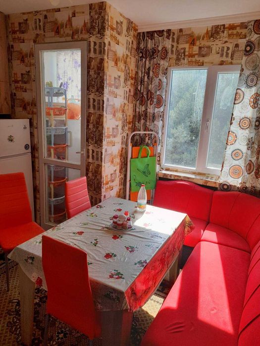 Продава се Четиристаен апартамент в Стара Загора, Три чучура - север - 102 кв.м за 746 €/кв.м - Снимка #3