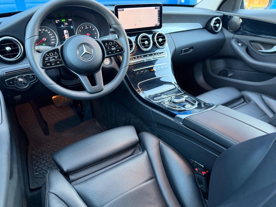 Mercedes C300 EQ - AMG - BiXenon - LED - Navi - 9G Tronic- Piele-EURO6