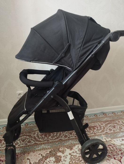 Продам коляску Tomix оригинал в отличном состоянии