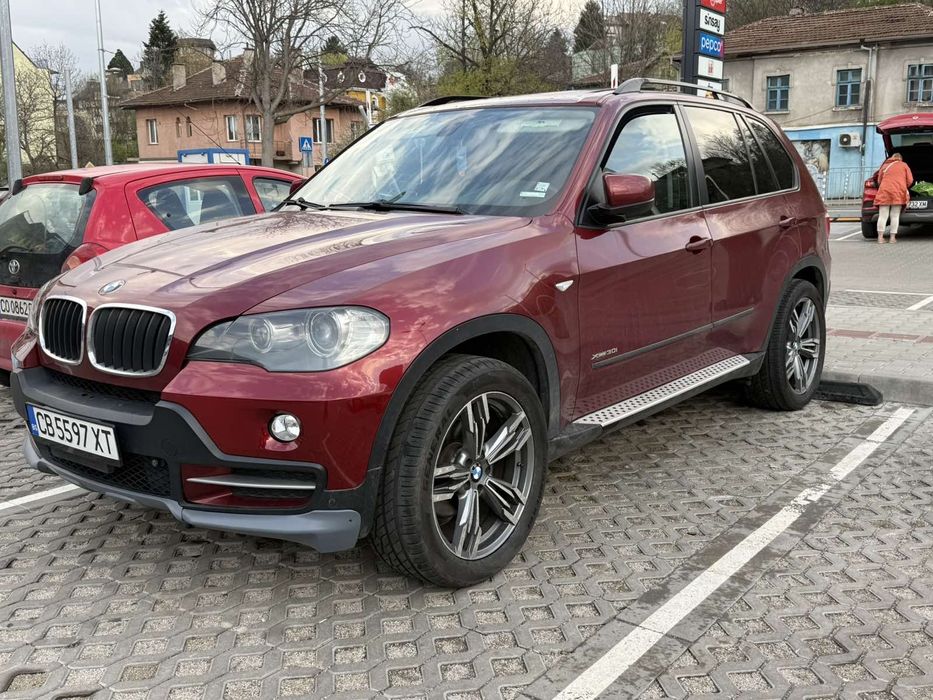 Продава се БЕНЗИН -ГАЗ  2009г 7 места!!!