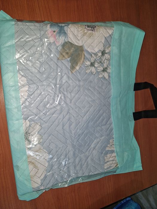 Пледы новые остаток