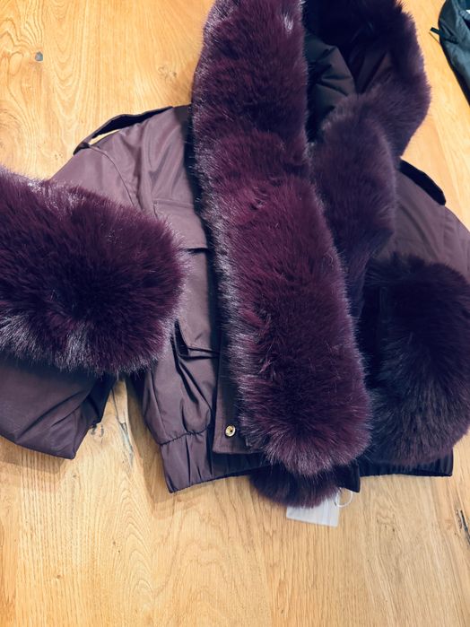 Уникално яке с пух яка и ръкави