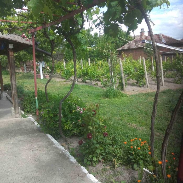 КЪЩА - с. Гиген обл. Плевен