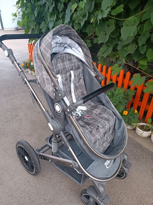 Продам детскую коляску