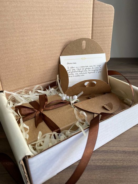 Set cadou romantic cu bijuterie și mesaje de dragoste pentru femei, în cutie elegantă