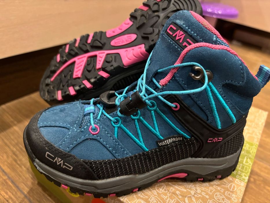 Туристически обувки CMP за преходи 30 размер