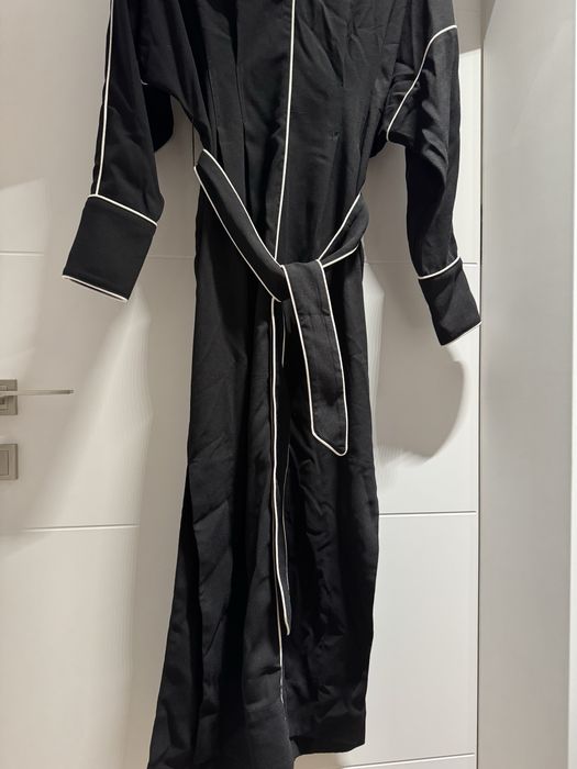 Karen Millen Petite Mono Satin Woven Crepe Contrast Piping Maxi Dress